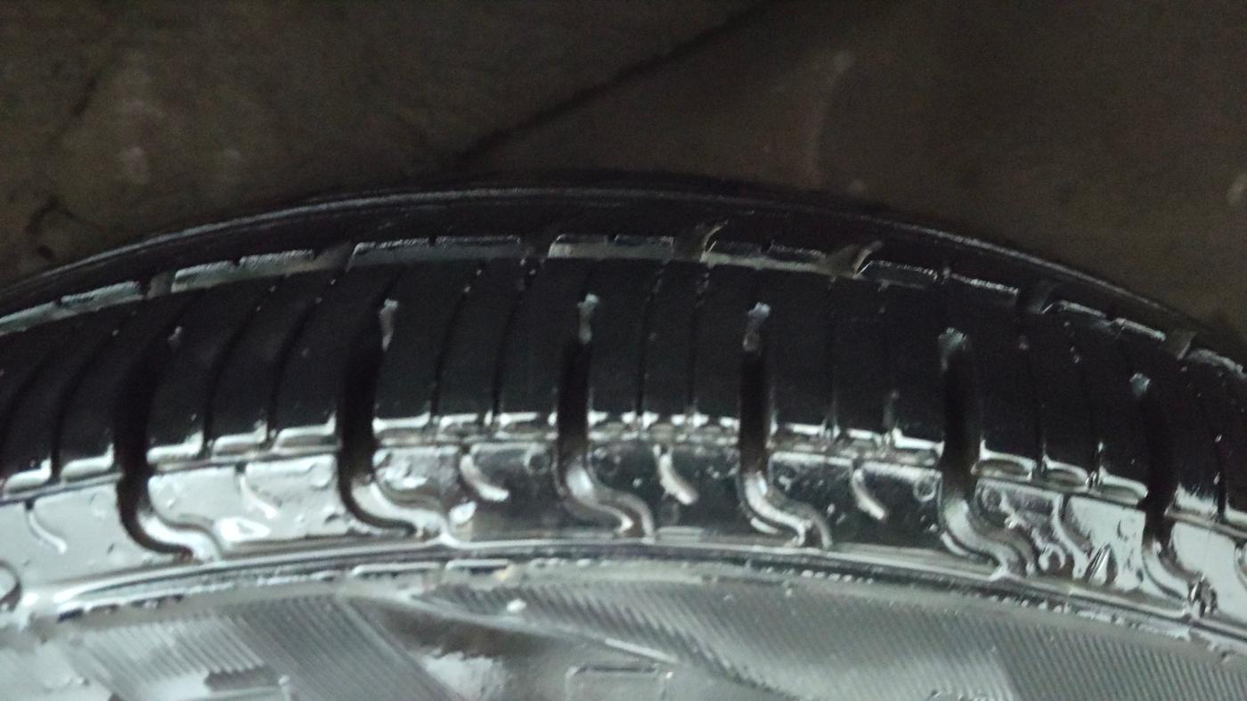 2013 Hyundai i10 SPORTZ 1.2 AT, Petrol, Automatic, 53,731 km, Left Rear Tyre Tread