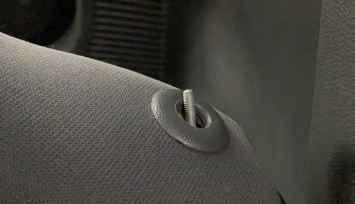 2017 Maruti Alto 800 LXI, Petrol, Manual, 48,871 km, Second-row left seat - Folding lever not working