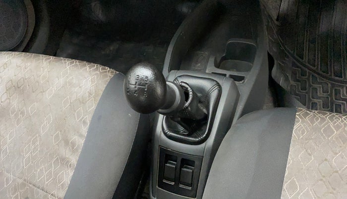 2017 Maruti Alto 800 LXI, Petrol, Manual, 48,871 km, Gear lever - Boot Cover minor damage