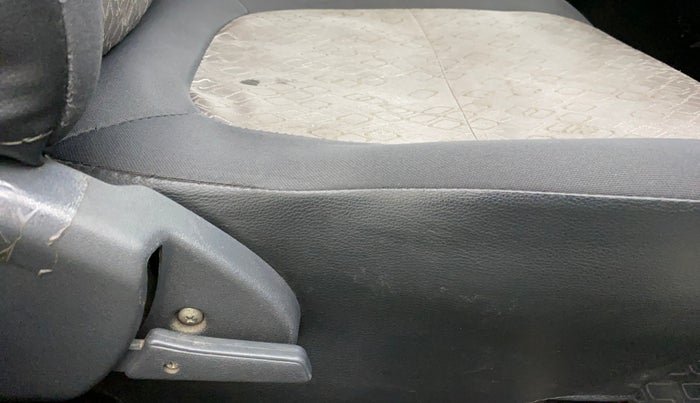 2017 Maruti Alto 800 LXI, Petrol, Manual, 48,871 km, Driver Side Adjustment Panel