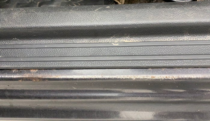 2017 Maruti Alto 800 LXI, Petrol, Manual, 48,871 km, Left running board - Minor scratches