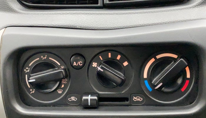 2017 Maruti Alto 800 LXI, Petrol, Manual, 48,871 km, AC Unit - Directional switch has minor damage