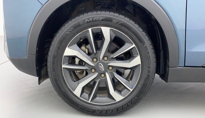 2022 Mahindra XUV300 W8 (O) 1.5 DIESEL, Diesel, Manual, 27,227 km, Left Front Wheel