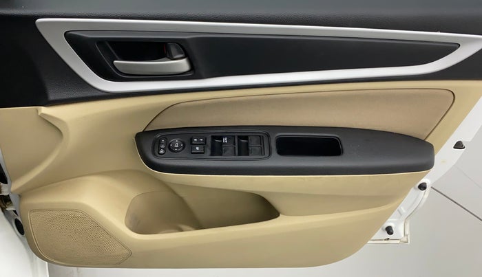 2022 Honda Amaze 1.2L I-VTEC VX CVT, Petrol, Automatic, 44,247 km, Driver Side Door Panels Control