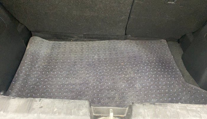 2021 Maruti Baleno DELTA PETROL 1.2, Petrol, Manual, 27,795 km, Boot Inside