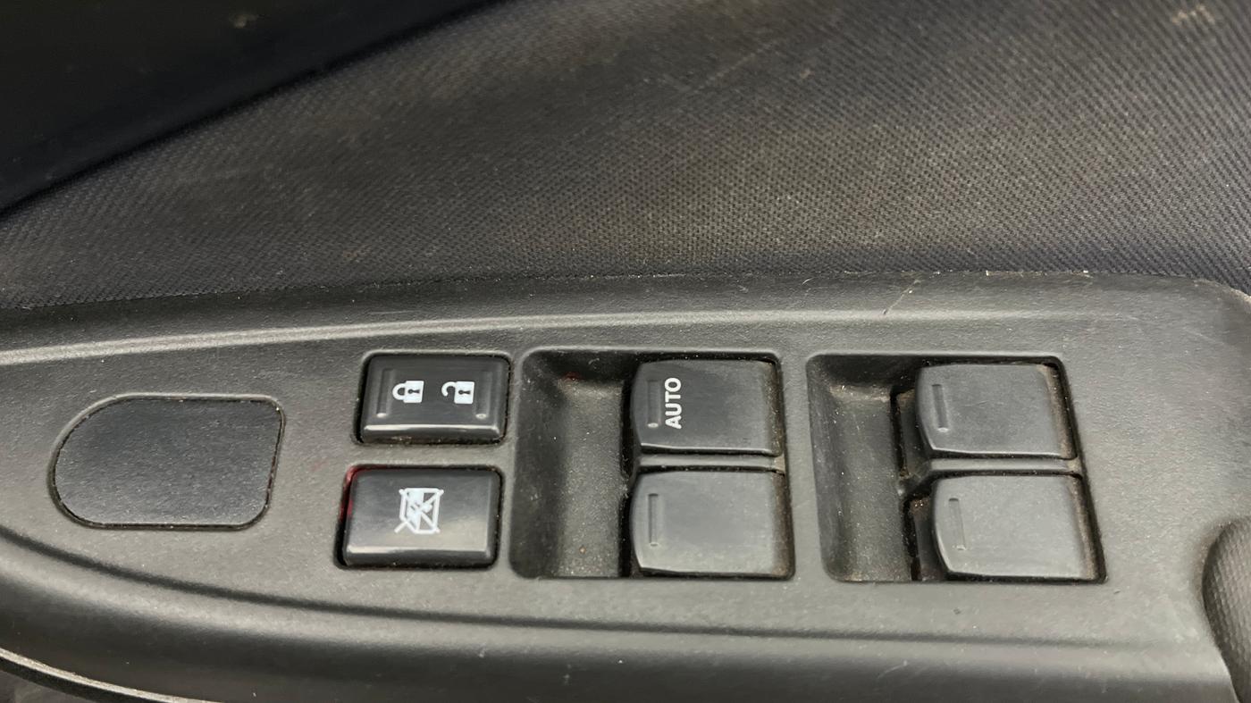 2023 Maruti Baleno SIGMA PETROL 1.2, Petrol, Manual, 41,157 km, Driver Side Door Panels Control