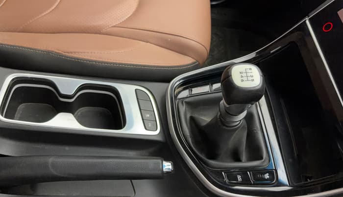 2023 MG HECTOR PLUS SHARP PRO 2.0 TURBO DIESEL 6 STR, Diesel, Manual, 1,15,403 km, Gear Lever