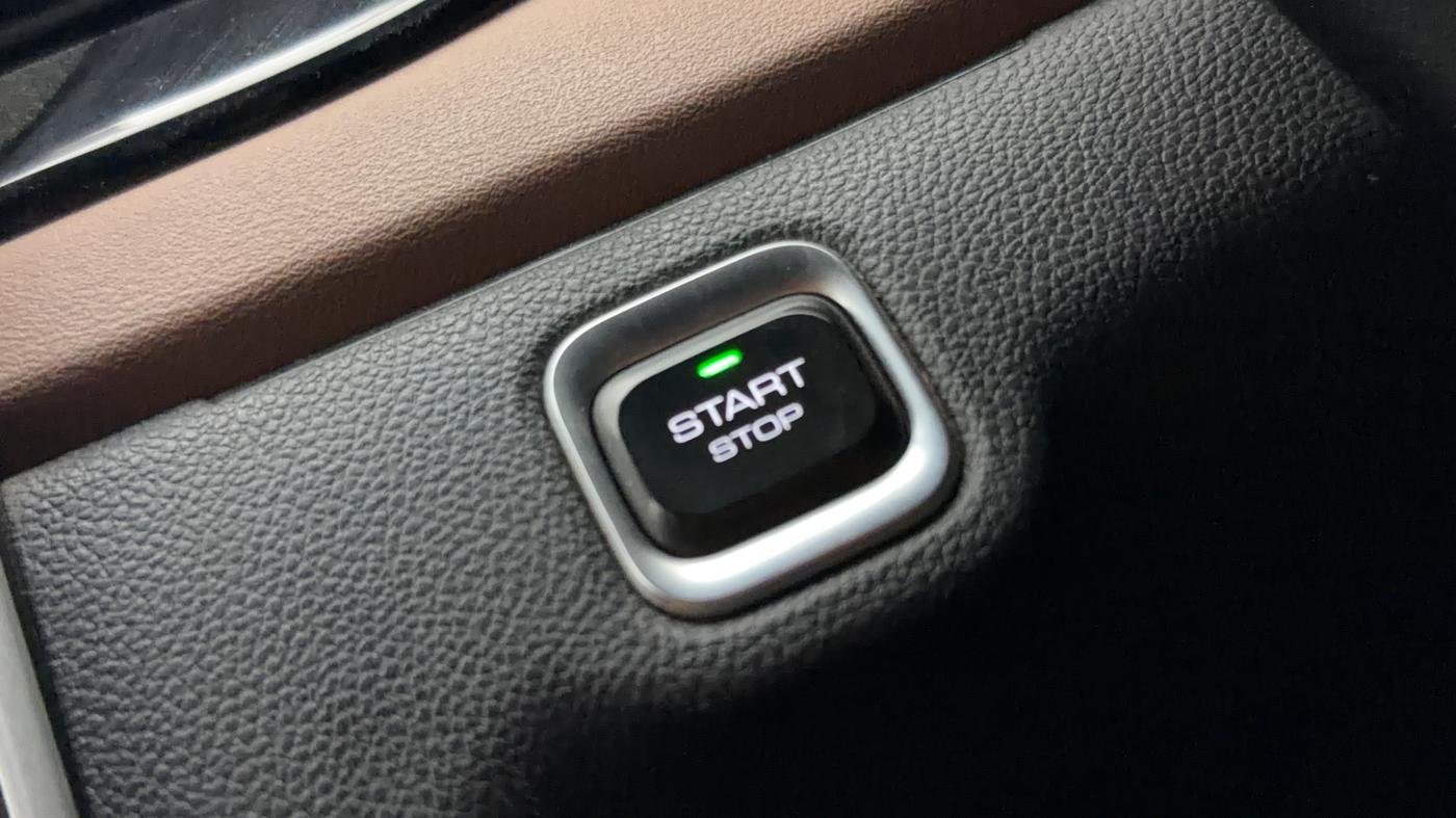 2023 MG HECTOR PLUS SHARP PRO 2.0 TURBO DIESEL 6 STR, Diesel, Manual, 1,15,403 km, Keyless Start/ Stop Button