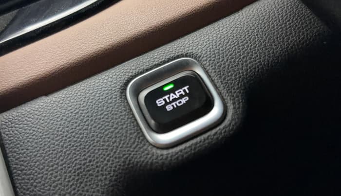 2023 MG HECTOR PLUS SHARP PRO 2.0 TURBO DIESEL 6 STR, Diesel, Manual, 1,15,403 km, Keyless Start/ Stop Button
