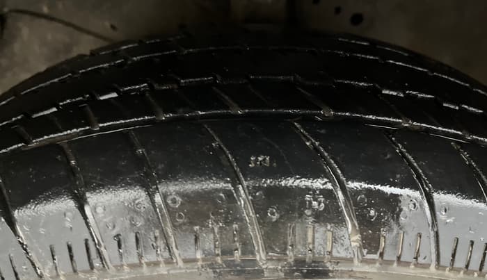 2015 Honda Amaze 1.2L I-VTEC S, Petrol, Manual, 69,588 km, Left Front Tyre Tread