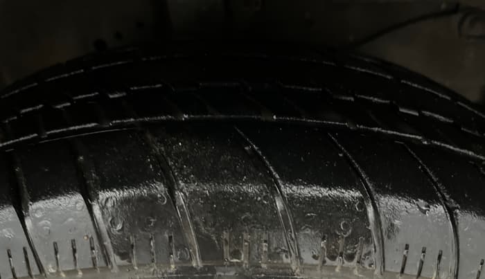 2015 Honda Amaze 1.2L I-VTEC S, Petrol, Manual, 69,588 km, Right Front Tyre Tread