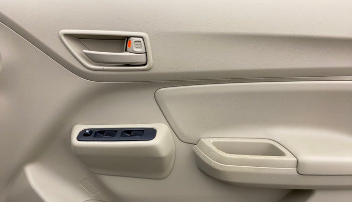 2019 Maruti Dzire LXI, Petrol, Manual, 55,836 km, Driver Side Door Panels Control