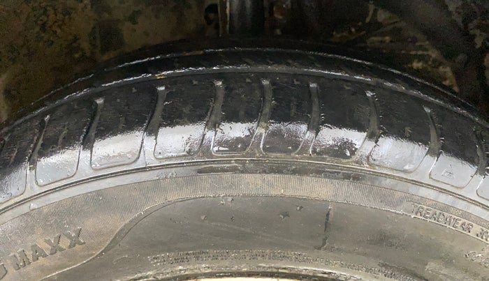 2019 Maruti Dzire LXI, Petrol, Manual, 55,836 km, Right Front Tyre Tread