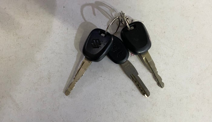 2019 Maruti Dzire LXI, Petrol, Manual, 55,836 km, Key Close Up