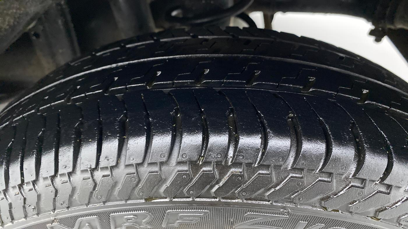 2014 Maruti Alto K10 VXI, Petrol, Manual, 83,182 km, Left Rear Tyre Tread