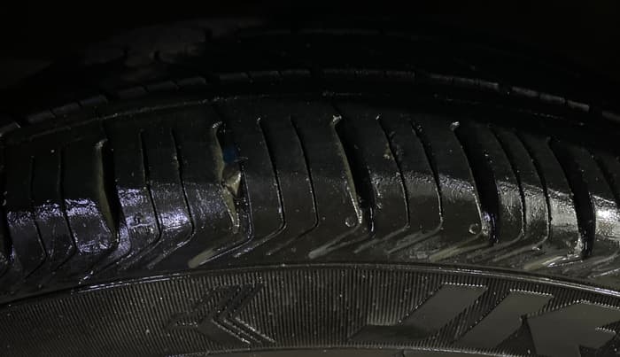 2018 Skoda Rapid STYLE 1.5 TDI AT, Diesel, Automatic, 1,13,827 km, Left Front Tyre Tread