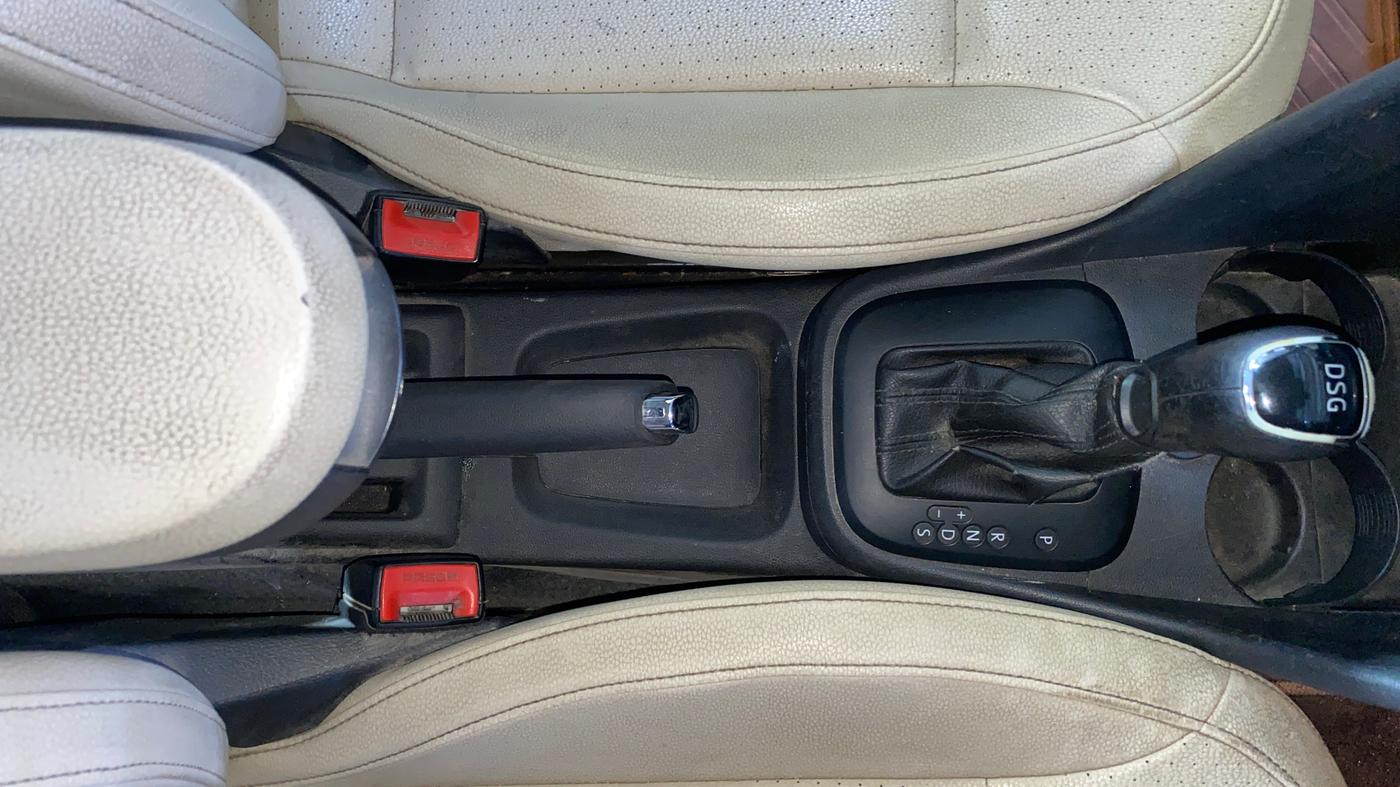 2018 Skoda Rapid STYLE 1.5 TDI AT, Diesel, Automatic, 1,13,827 km, Gear Lever