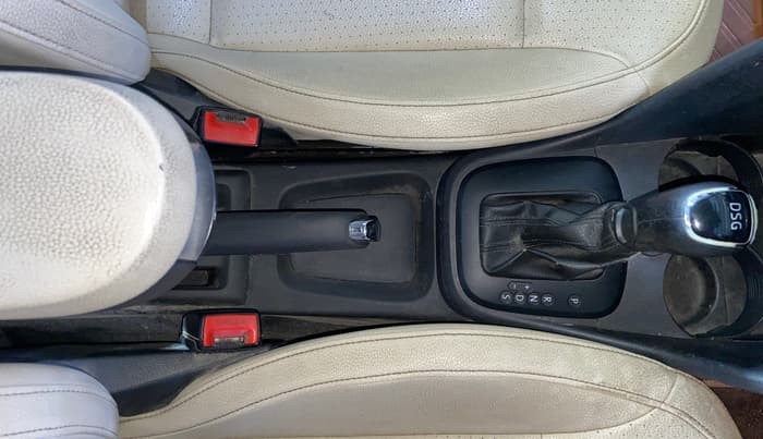 2018 Skoda Rapid STYLE 1.5 TDI AT, Diesel, Automatic, 1,13,827 km, Gear Lever