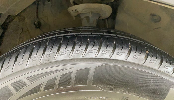 2022 KIA SONET HTX 1.0 IMT, Petrol, Manual, 23,540 km, Right Front Tyre Tread