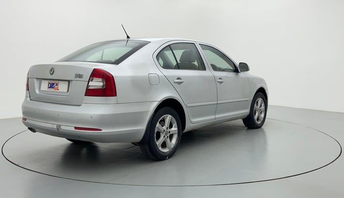2011 Skoda Laura ELEGANCE 2.0 TDI CR AT, Diesel, Automatic, 1,08,367 km, Right Back Diagonal