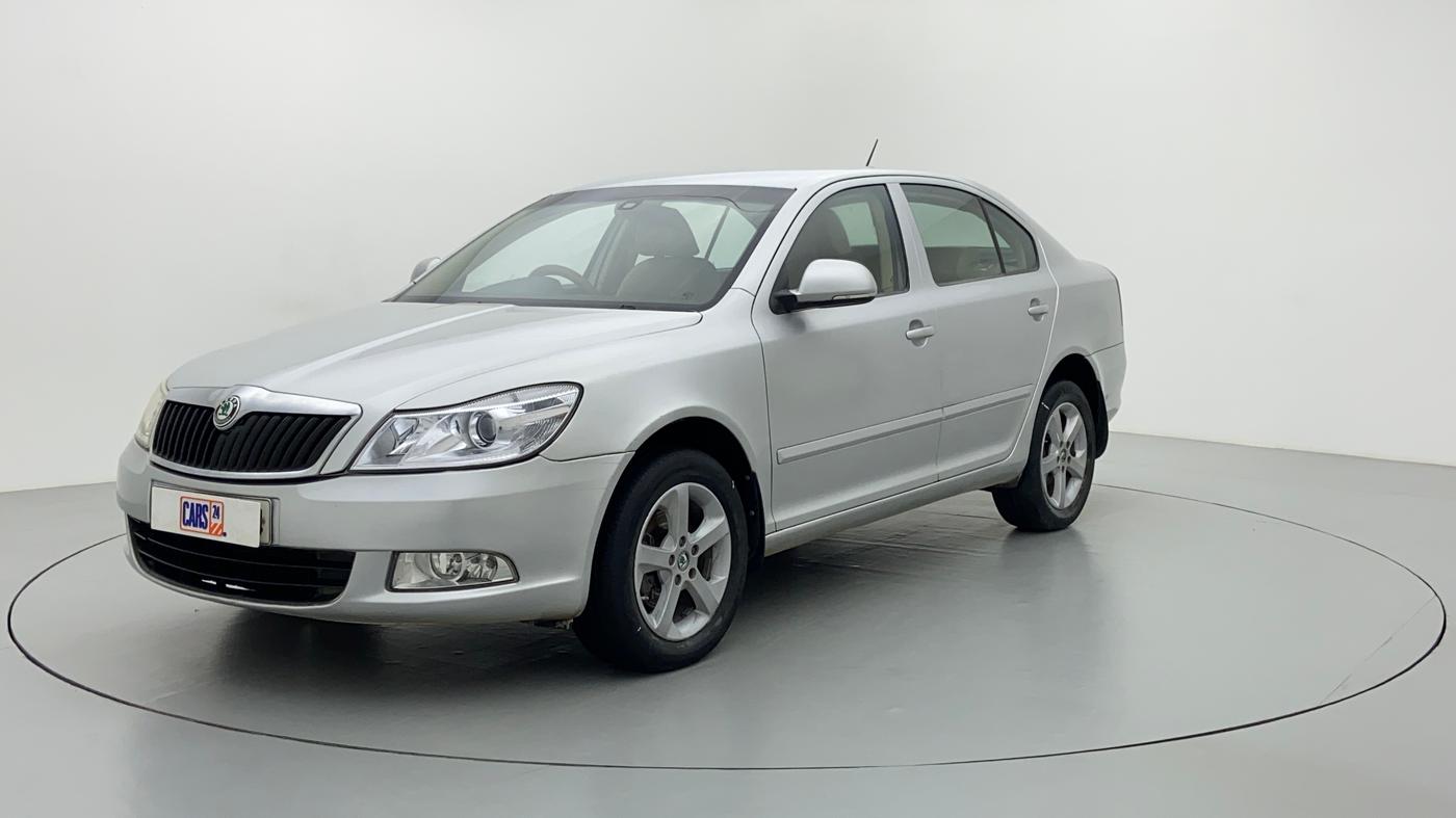 2011 Skoda Laura ELEGANCE 2.0 TDI CR AT, Diesel, Automatic, 1,08,367 km, Left Front Diagonal