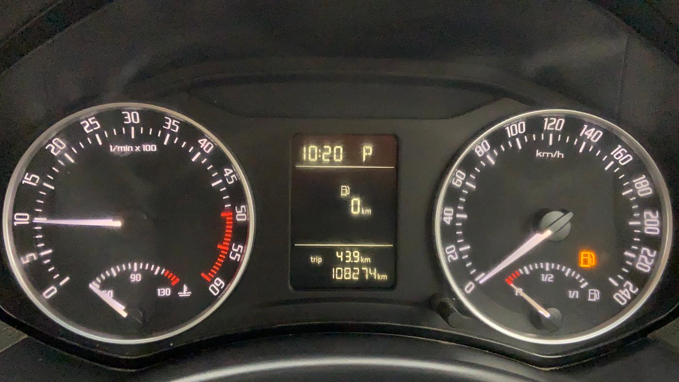 2011 Skoda Laura ELEGANCE 2.0 TDI CR AT, Diesel, Automatic, 1,08,367 km, Odometer Image