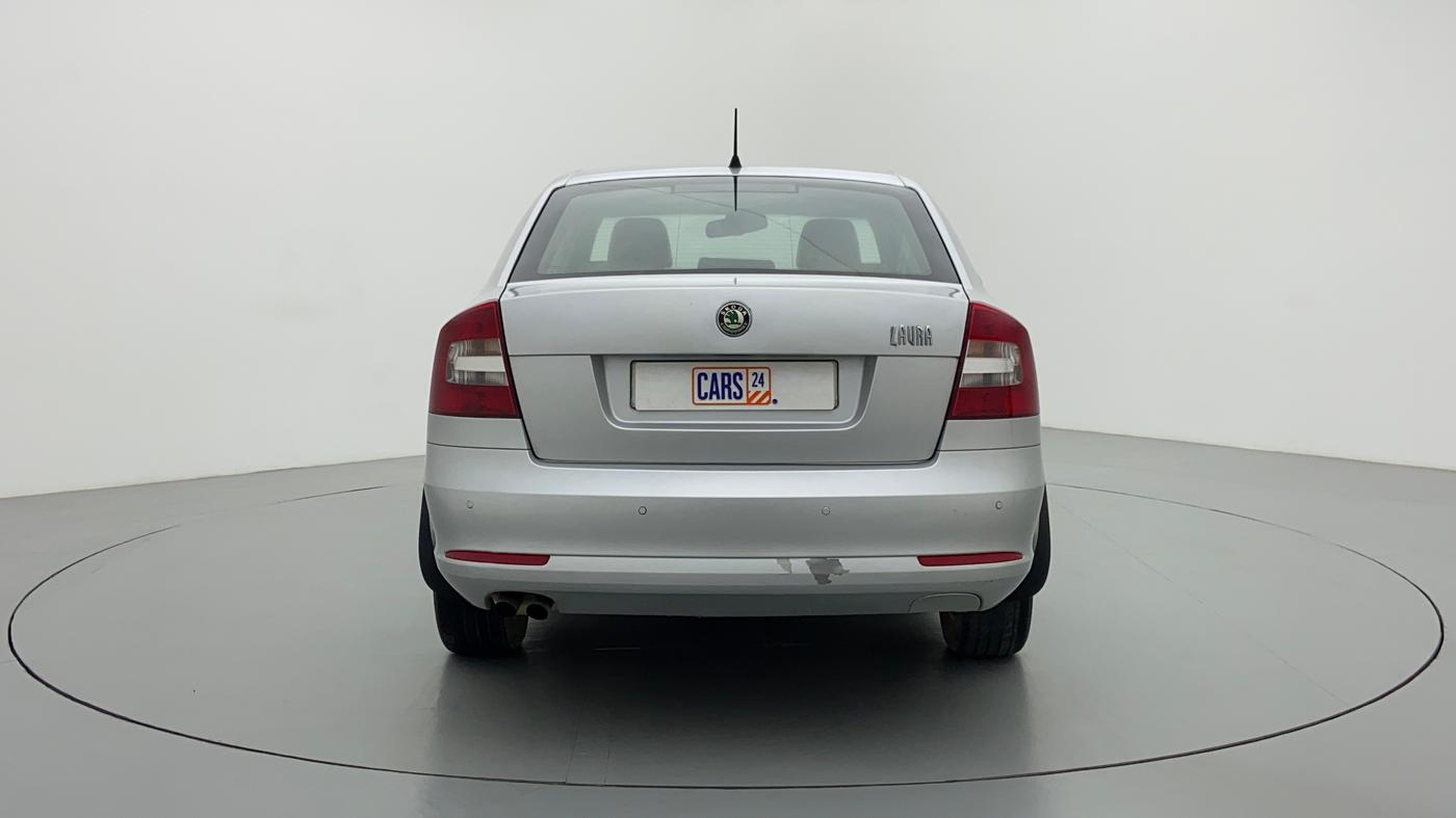 2011 Skoda Laura ELEGANCE 2.0 TDI CR AT, Diesel, Automatic, 1,08,367 km, Back/Rear