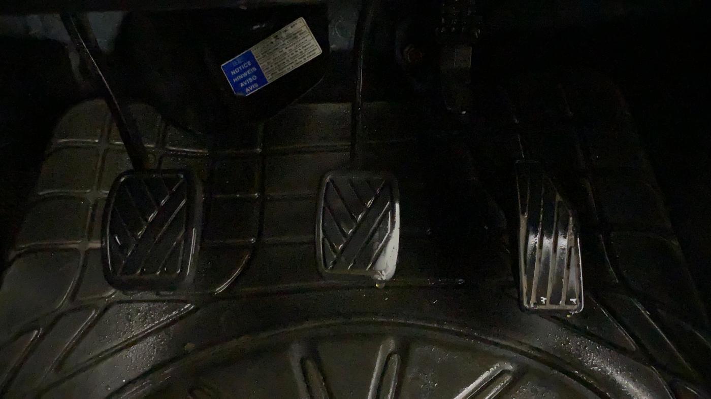 2019 Maruti Baleno DELTA PETROL 1.2, CNG, Manual, 84,931 km, Pedals
