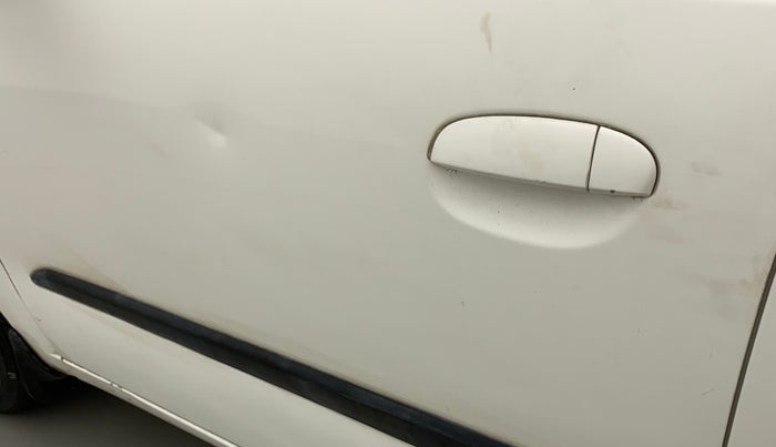 2015 Hyundai i10 SPORTZ 1.1, Petrol, Manual, 36,236 km, Front passenger door - Slightly dented