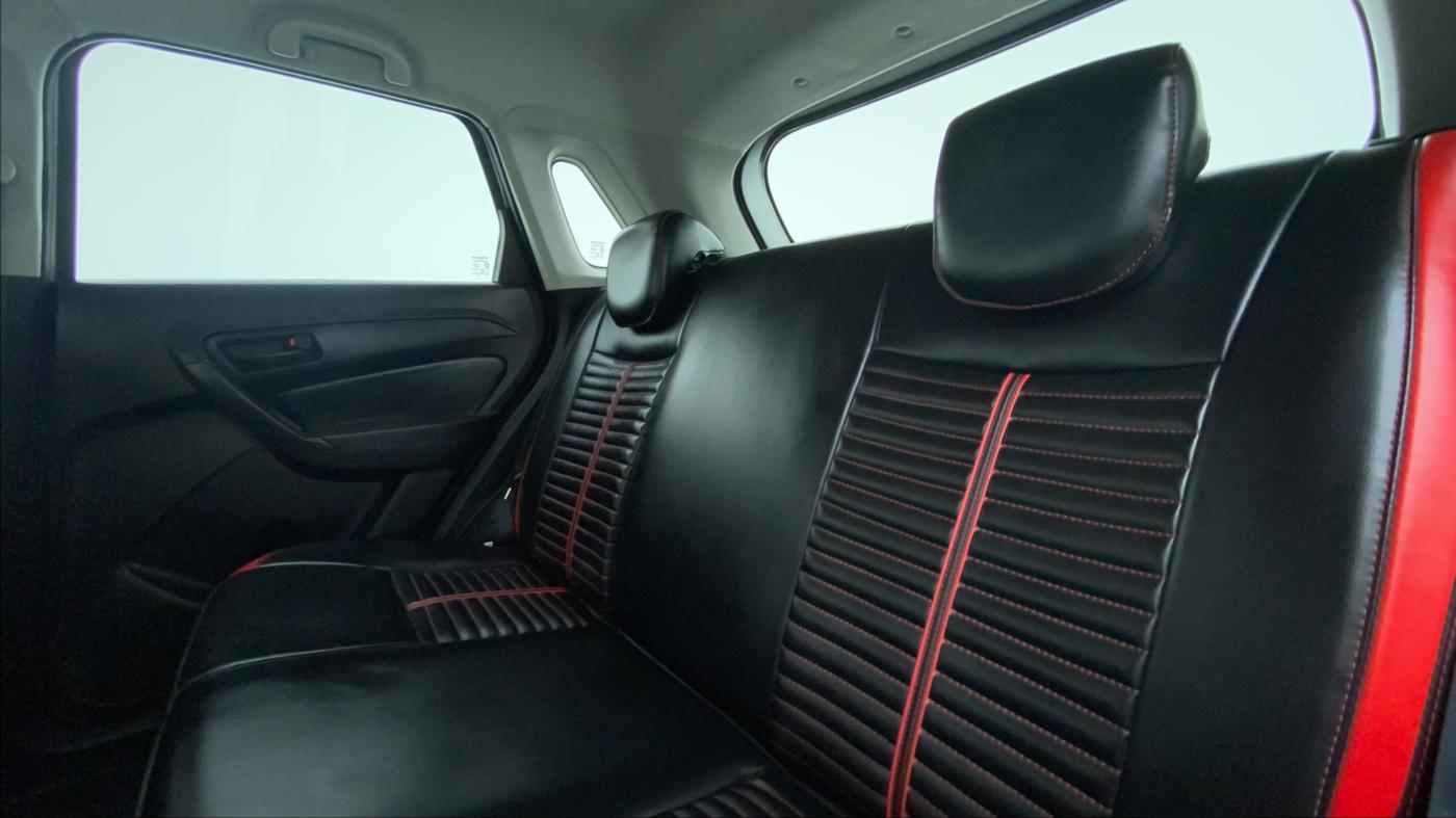 2019 Maruti Vitara Brezza VDI, Diesel, Manual, 50,075 km, Right Side Door Cabin View