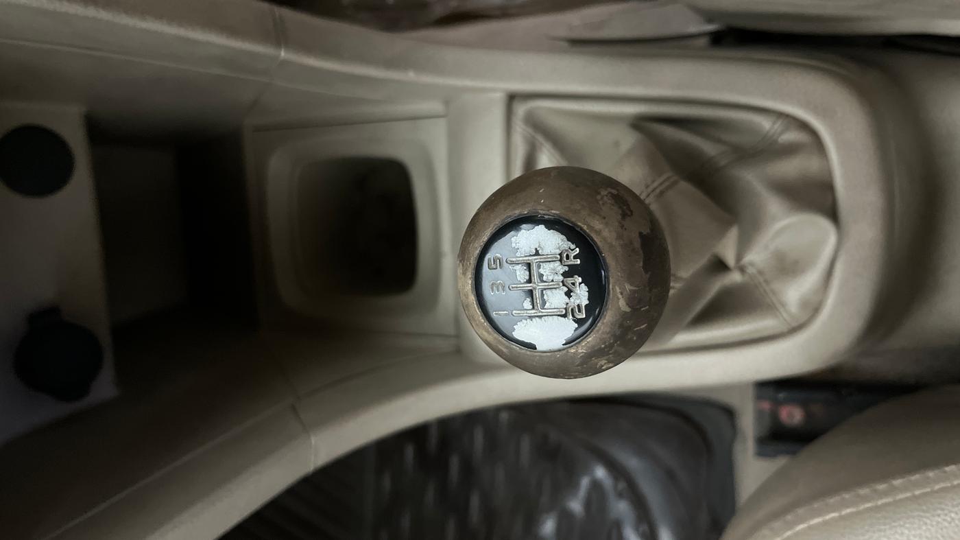 2015 Maruti Swift Dzire VXI, Petrol, Manual, 82,069 km, Gear Lever