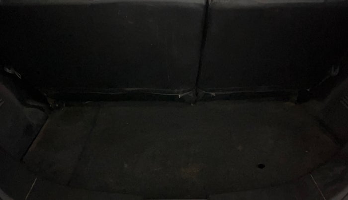 2017 Maruti Wagon R 1.0 LXI, Petrol, Manual, 63,218 km, Boot Inside