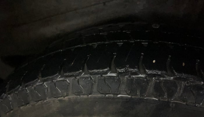 2017 Maruti Wagon R 1.0 LXI, Petrol, Manual, 63,218 km, Left Rear Tyre Tread