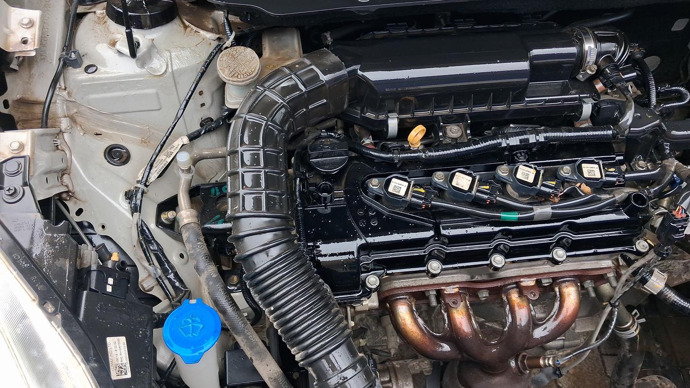 2019 Maruti Dzire VXI, Petrol, Manual, 55,588 km, Engine View - Right