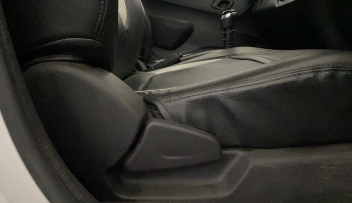 2020 Renault Kwid NEOTECH RXL 0.8, Petrol, Manual, 32,888 km, Driver Side Adjustment Panel