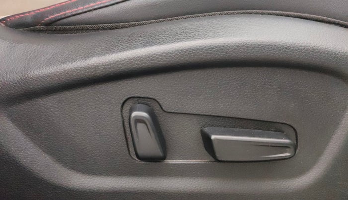 2020 KIA SELTOS GTX PLUS DCT 1.4 PETROL, Petrol, Automatic, 69,197 km, Driver Side Adjustment Panel