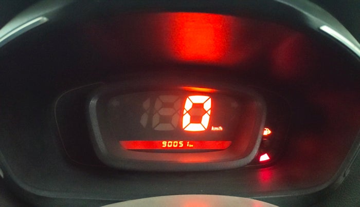 2017 Renault Kwid RXT 02 Anniversary Edition, Petrol, Manual, 90,044 km, Odometer Image