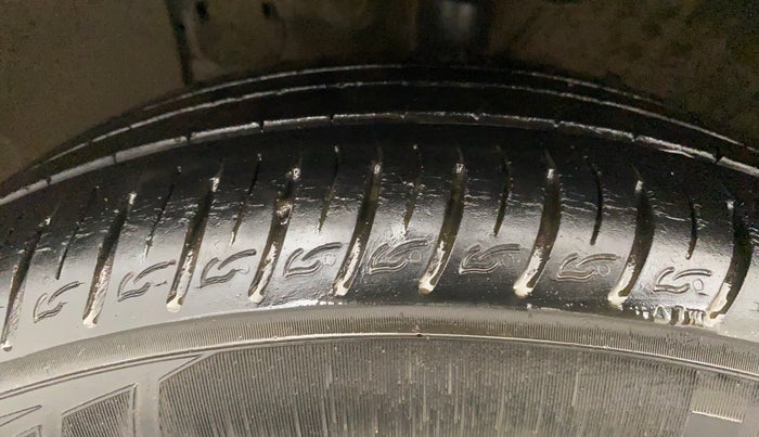 2019 Hyundai VENUE SX PLUS 1.0 TURBO DCT, Petrol, Automatic, 30,332 km, Left Front Tyre Tread