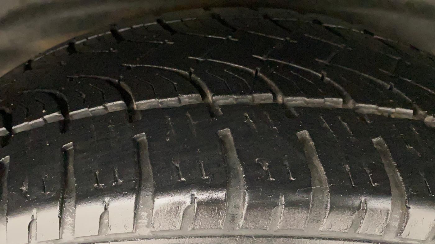 2018 Tata Hexa Varicor 400 XTA, Diesel, Automatic, 55,873 km, Left Rear Tyre Tread