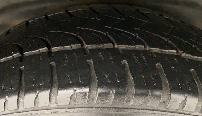 2018 Tata Hexa Varicor 400 XTA, Diesel, Automatic, 55,873 km, Right Rear Tyre Tread