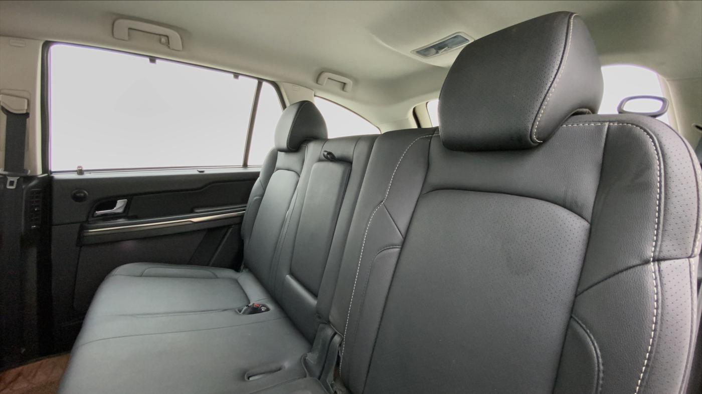 2018 Tata Hexa Varicor 400 XTA, Diesel, Automatic, 55,873 km, Right Side Rear Door Cabin