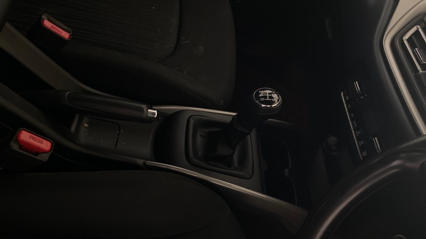 2023 Maruti Baleno  ZETA CNG 1.2L, CNG, Manual, 25,633 km, Gear Lever