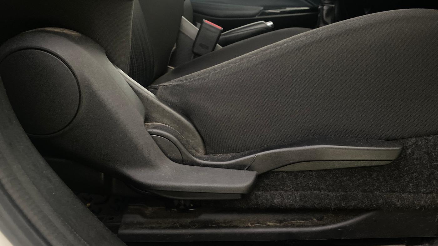 2023 Maruti Baleno  ZETA CNG 1.2L, CNG, Manual, 25,633 km, Driver Side Adjustment Panel