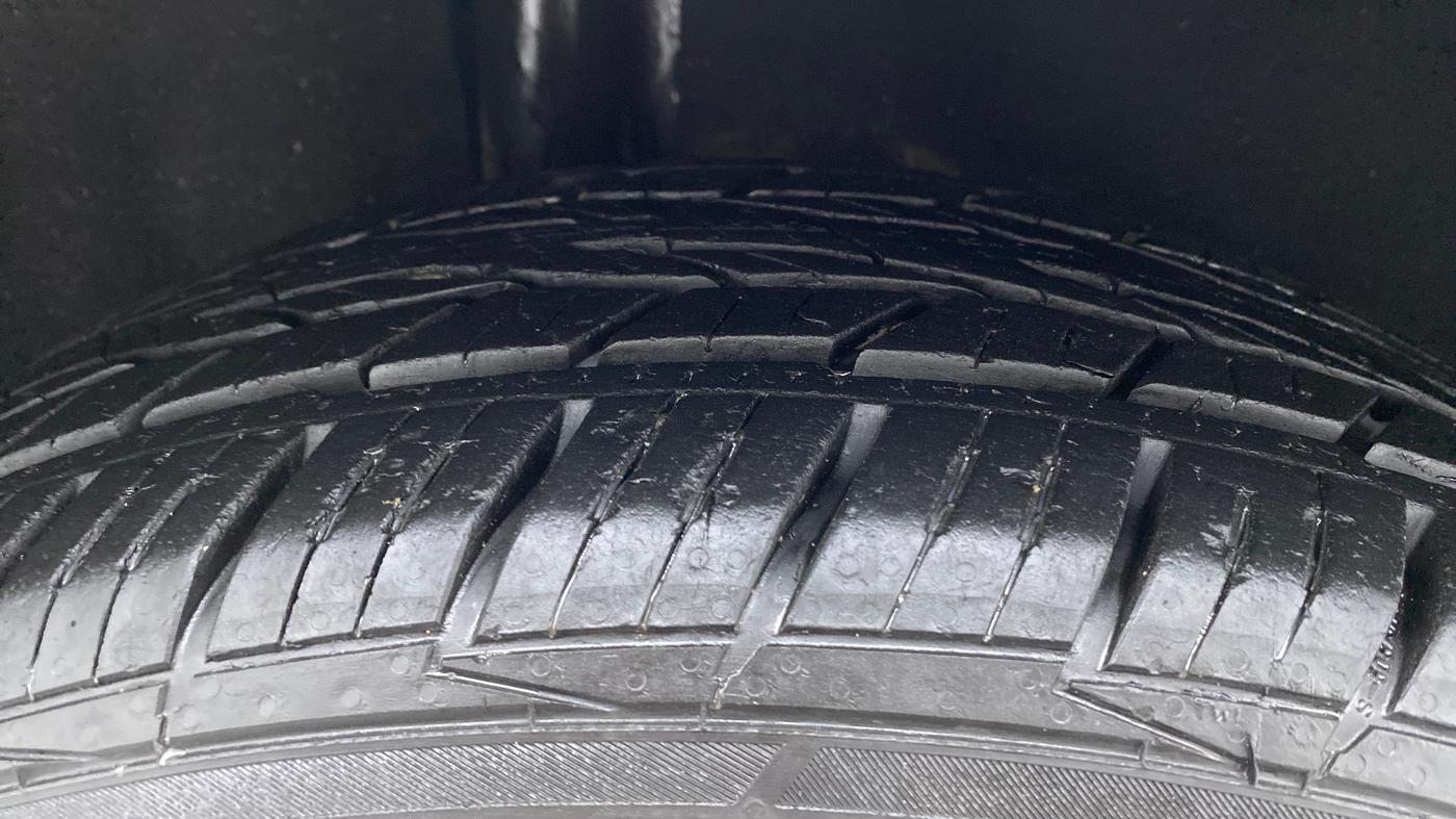 2018 Ford Ecosport 1.5 TITANIUM PLUS TI VCT AT, Petrol, Automatic, 73,699 km, Right Rear Tyre Tread