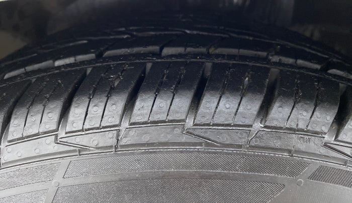 2018 Ford Ecosport 1.5 TITANIUM PLUS TI VCT AT, Petrol, Automatic, 73,699 km, Left Front Tyre Tread