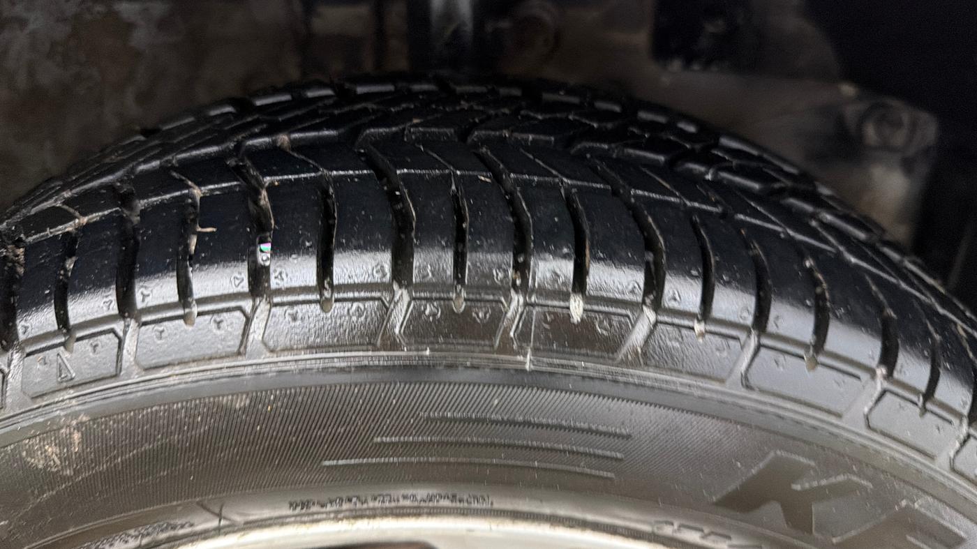 2015 Honda Amaze 1.2L I-VTEC VX, Petrol, Manual, 63,930 km, Right Front Tyre Tread
