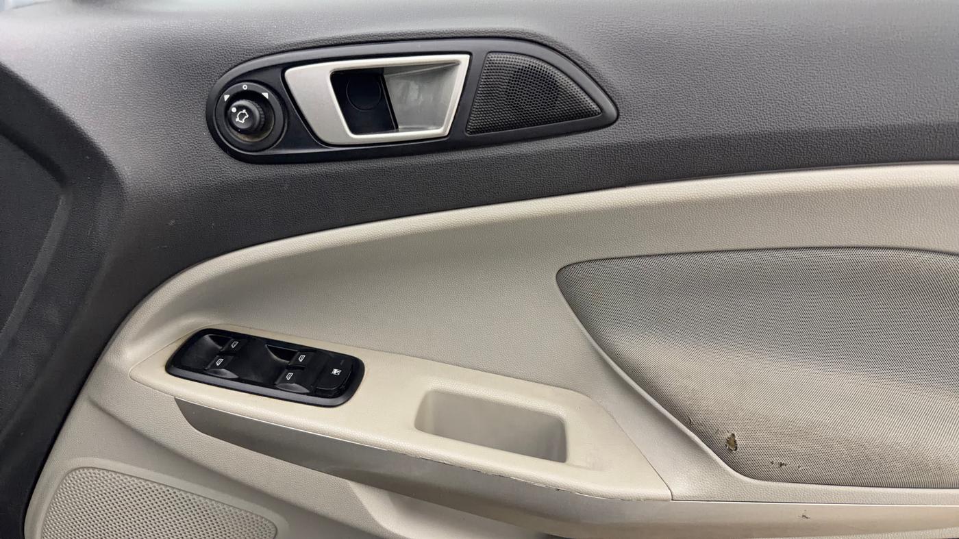 2015 Ford Ecosport TITANIUM 1.5L PETROL AT, Petrol, Automatic, 74,001 km, Driver Side Door Panels Control