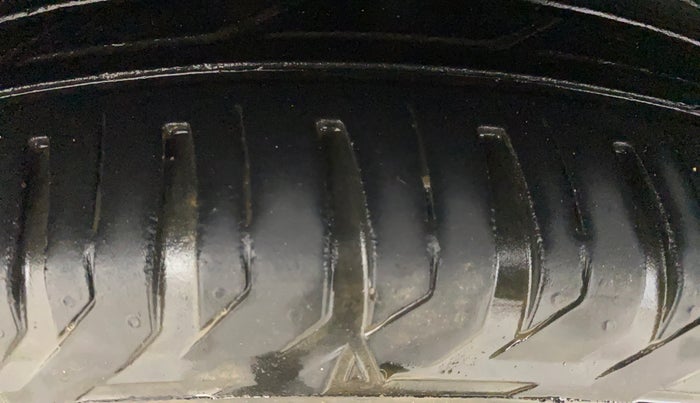 2017 Hyundai Creta SX PLUS 1.6 DIESEL, Diesel, Manual, 72,553 km, Right Rear Tyre Tread