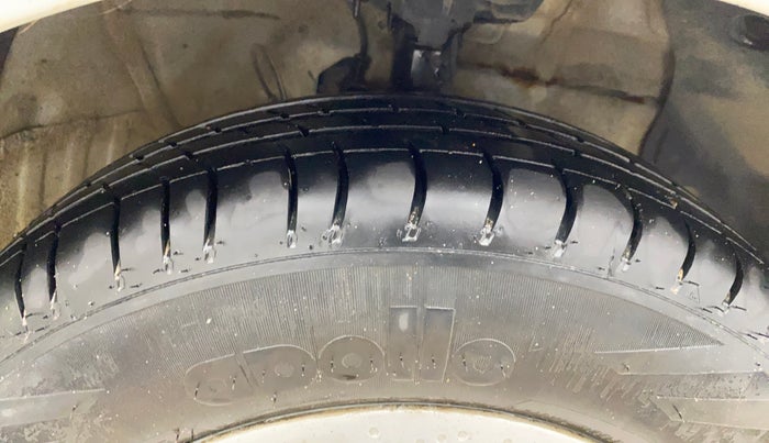 2019 Hyundai NEW SANTRO ERA EXECUTIVE, Petrol, Manual, 57,810 km, Right Front Tyre Tread