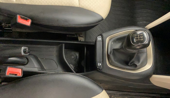 2019 Hyundai NEW SANTRO ERA EXECUTIVE, Petrol, Manual, 57,810 km, Gear Lever